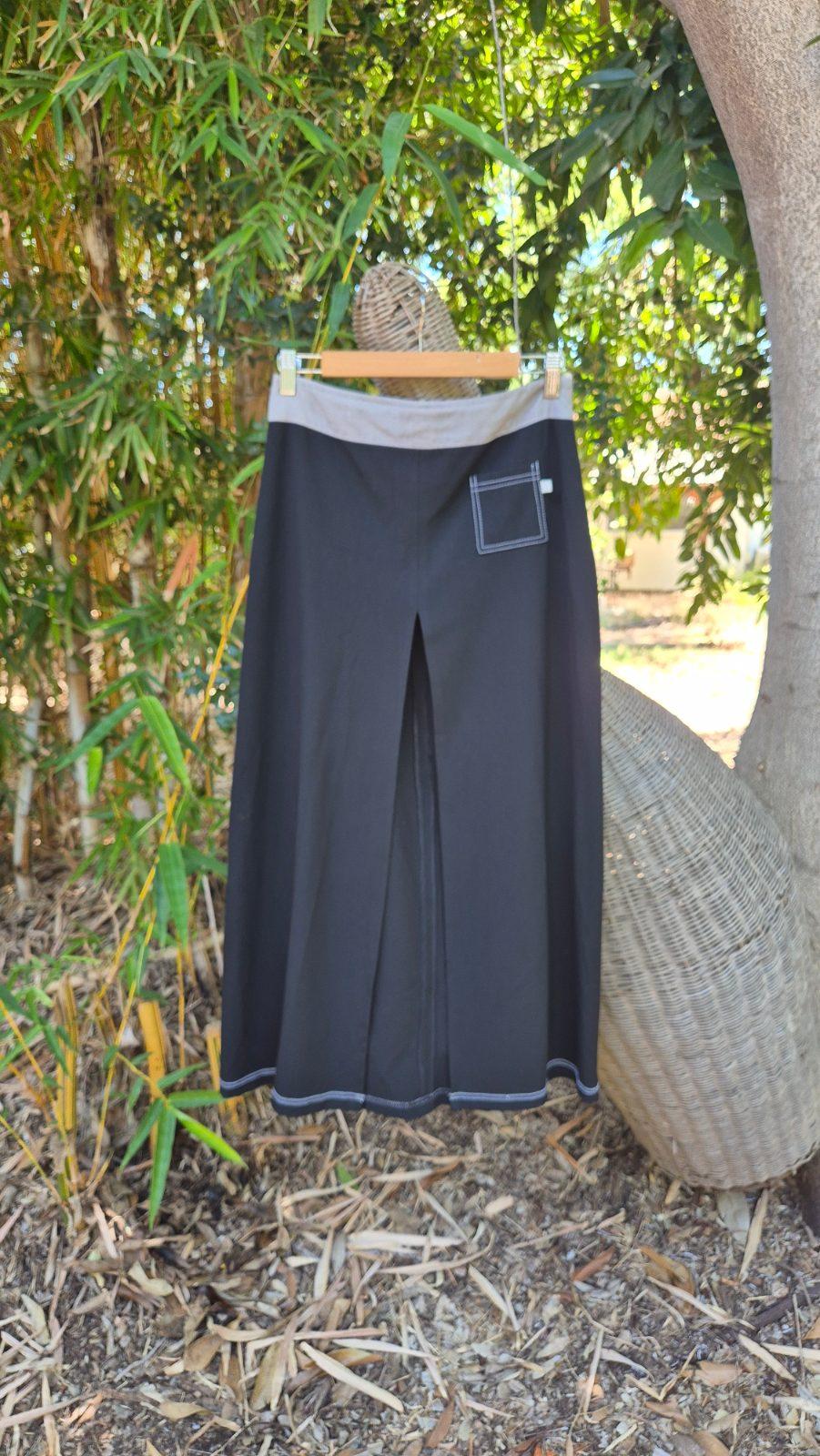 חצאית מקסי שחורה Sheva Catom