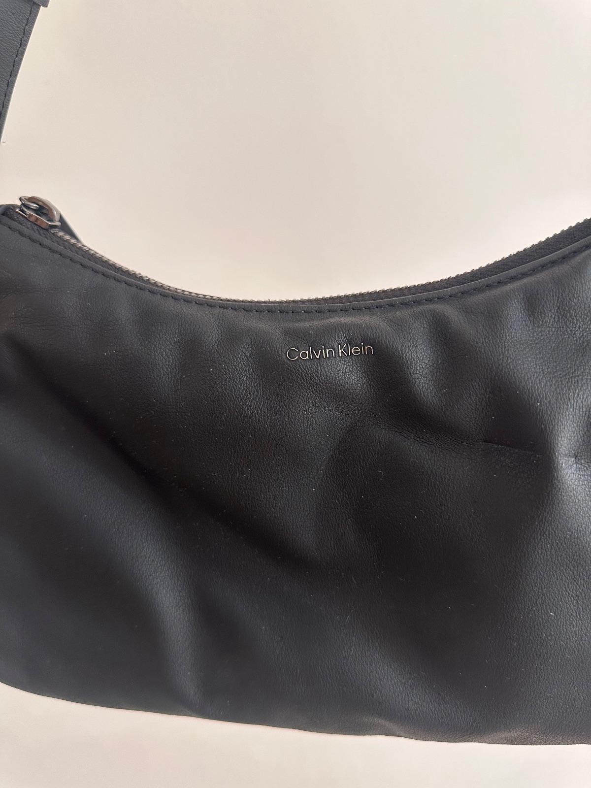 תיק צד calvin klein 