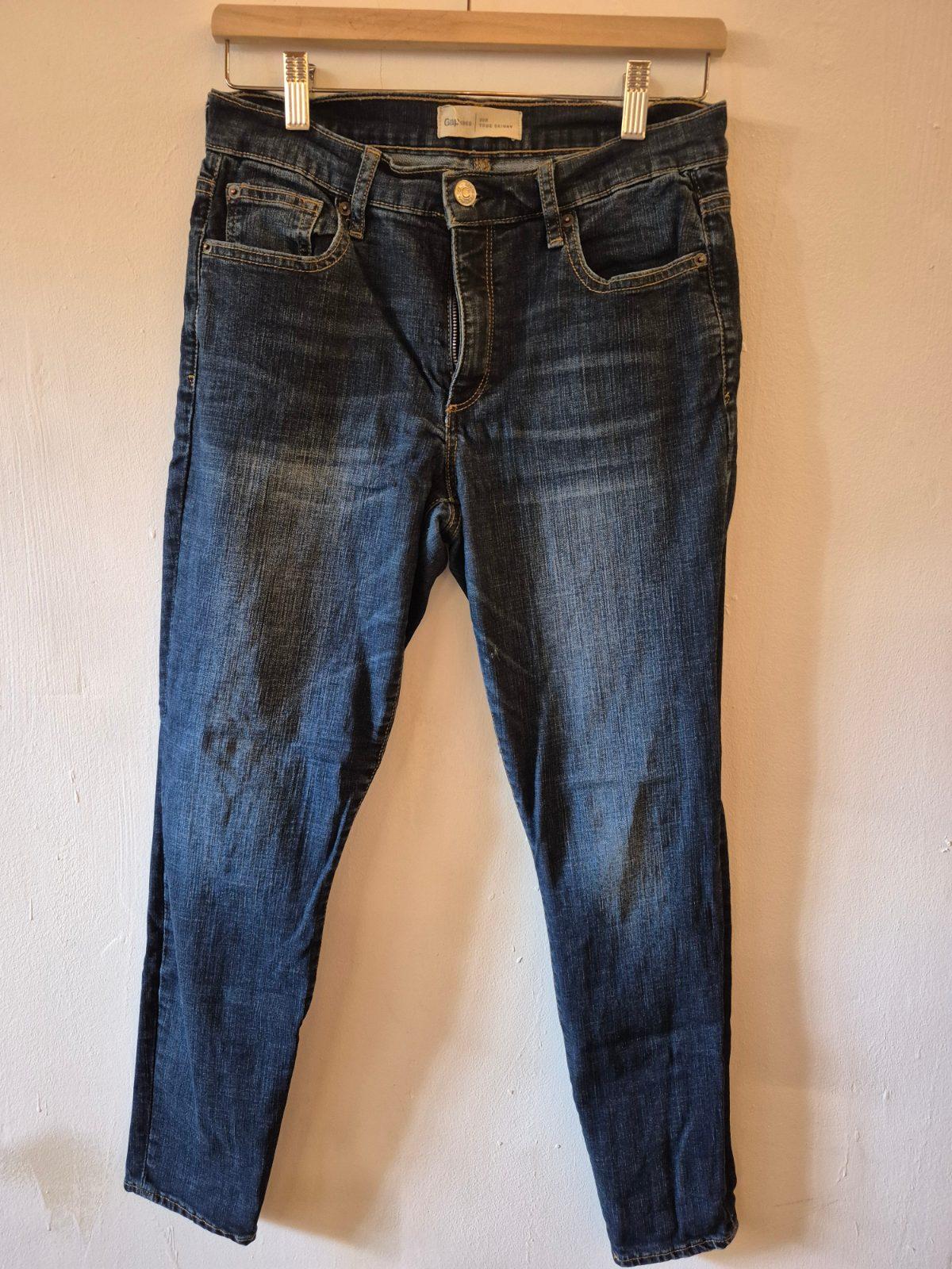 ג'ינס True Skinny של Gap בצבע כחול כהה