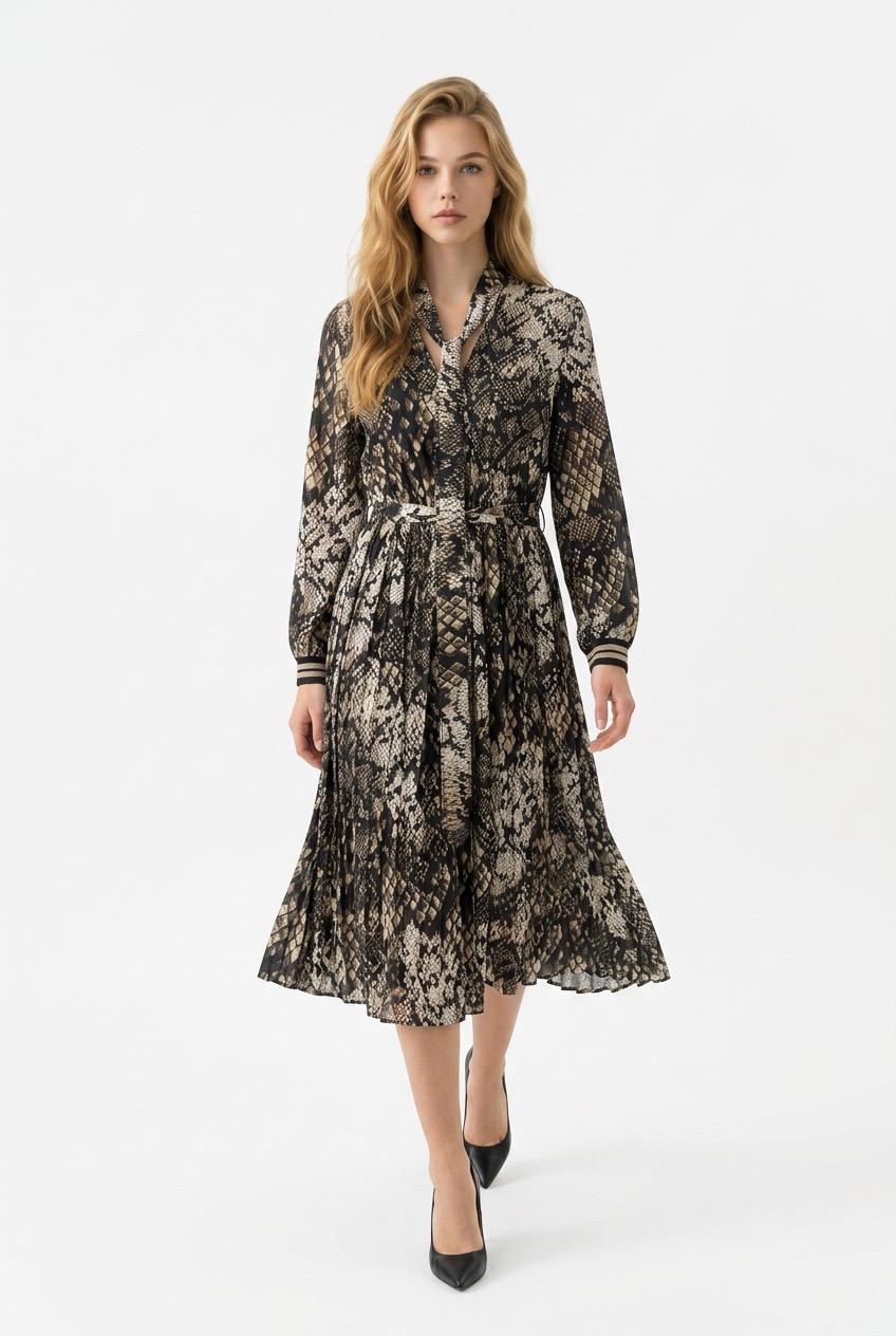 שמלת חולצה בהדפס נחש שחור וקרם