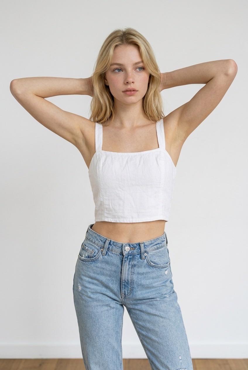 טופ קרופ לבן Aerie