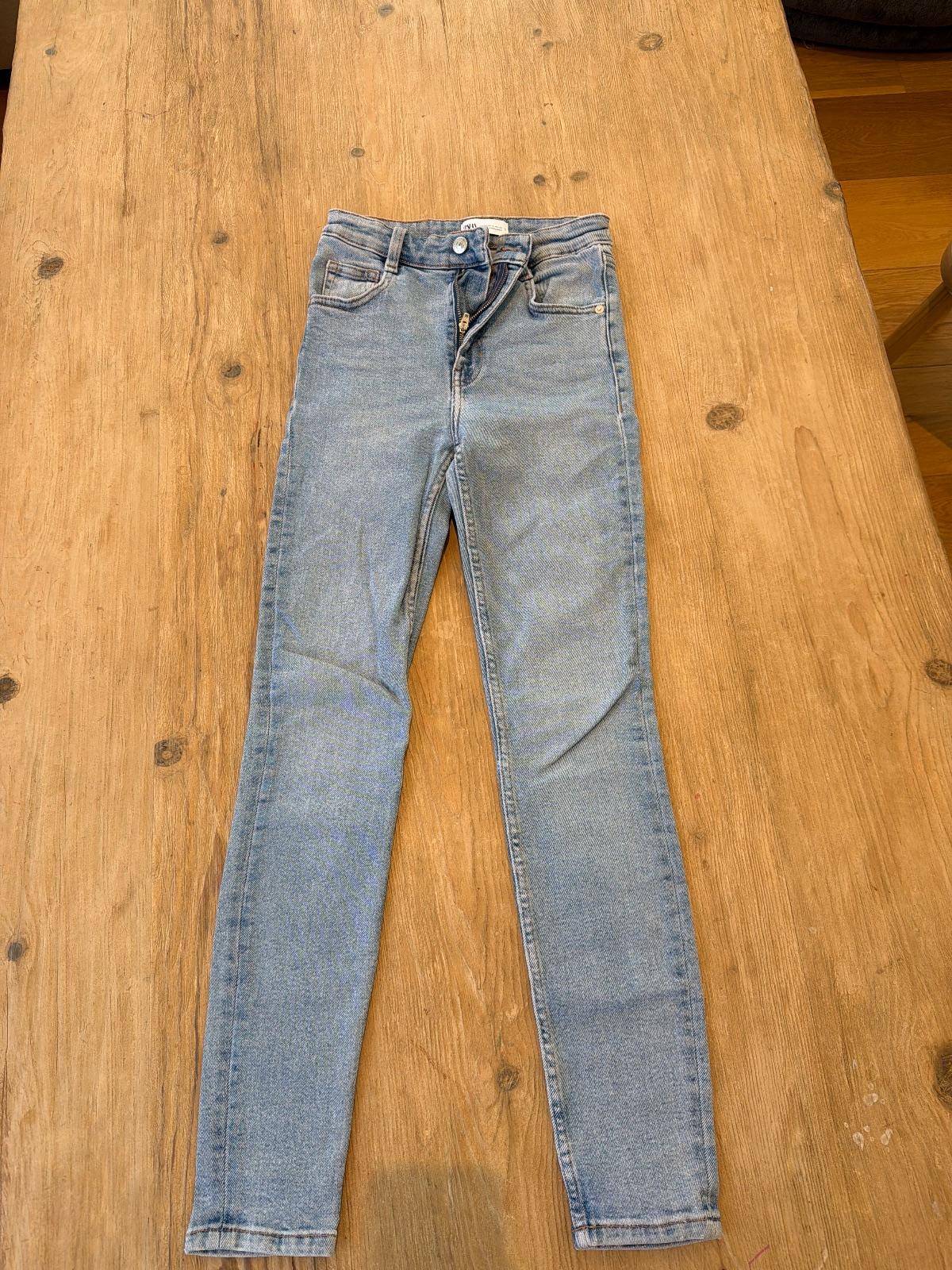 ג'ינס סקיני כחול בהיר Zara