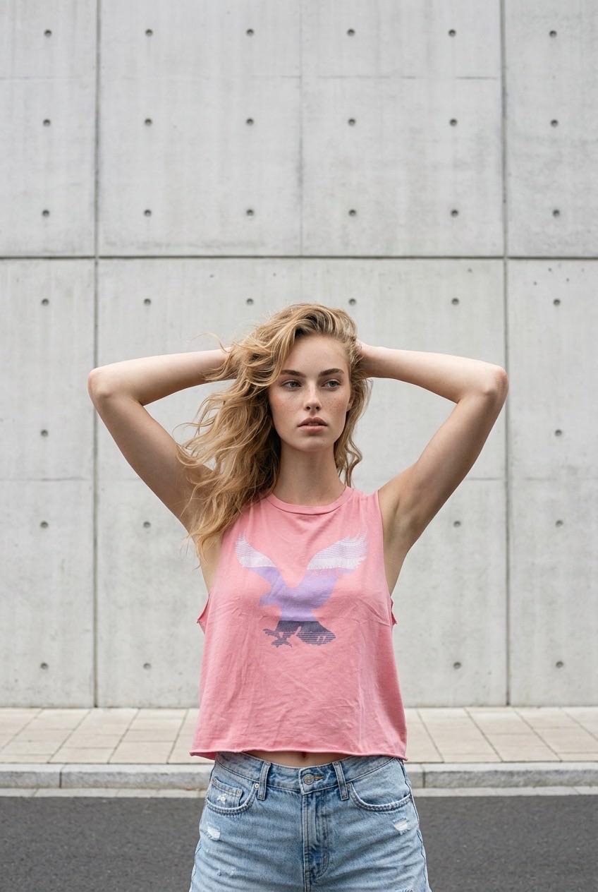 טופ ורוד American Eagle עם הדפס נשר