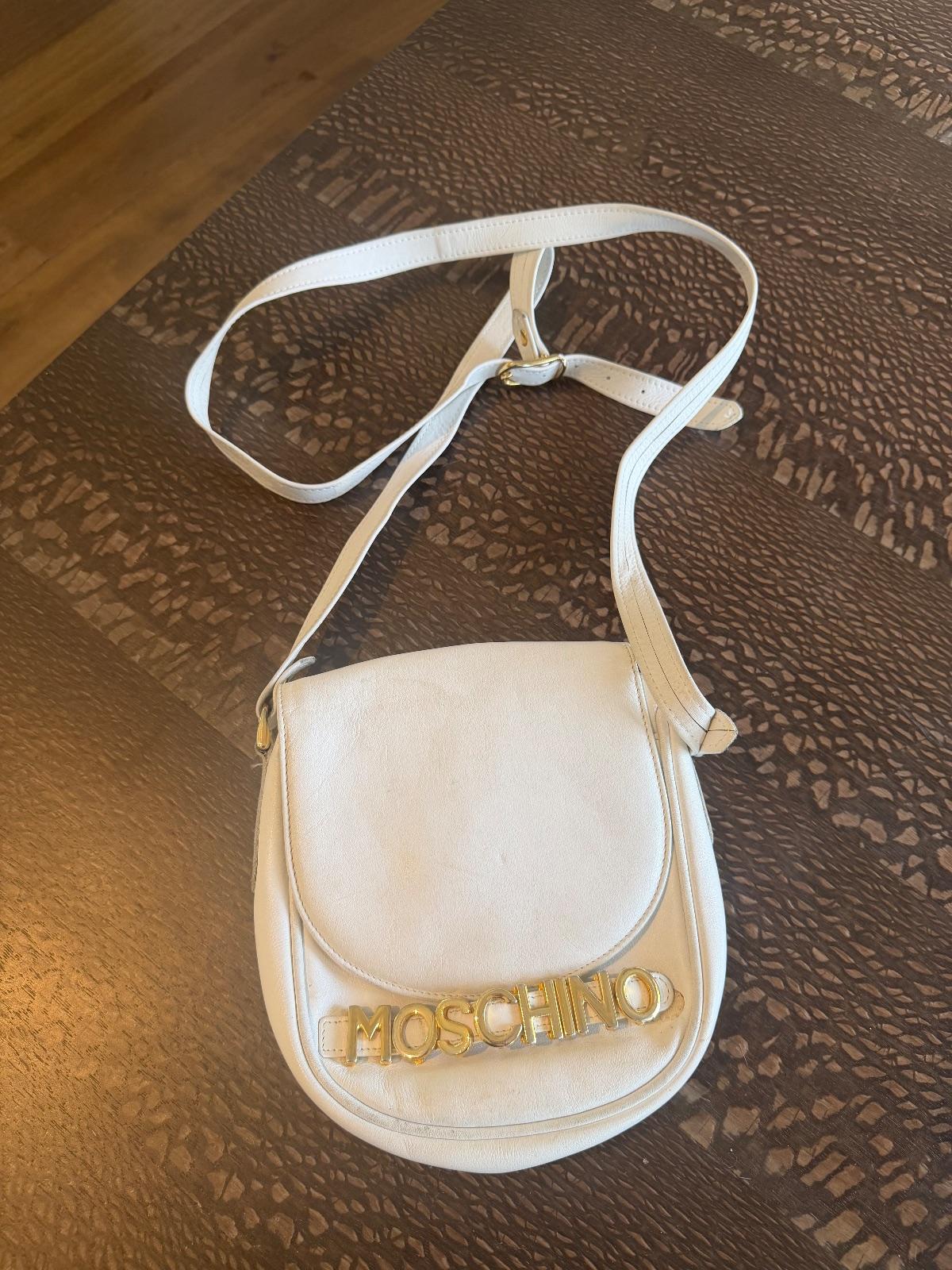 תיק צד קרם Moschino