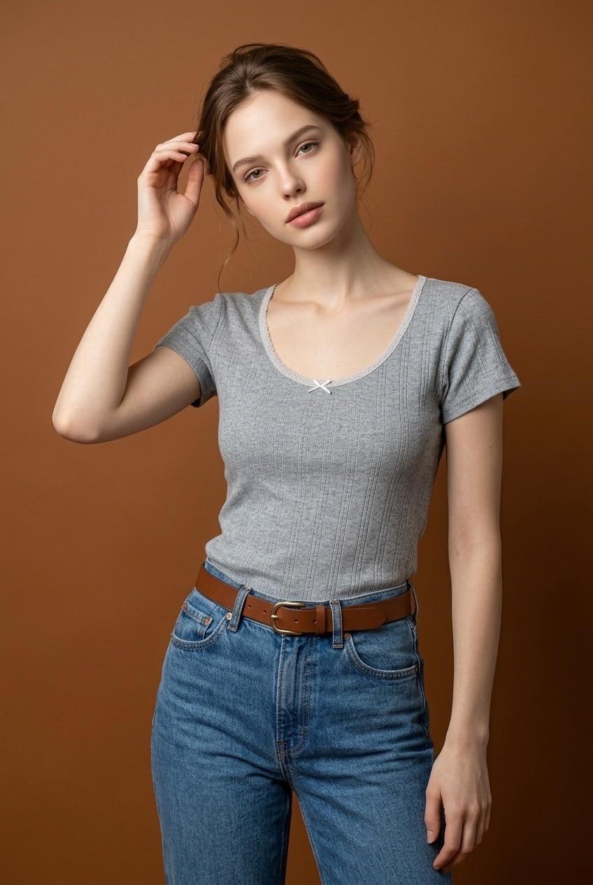 חולצת Levi's אפורה עם כיווץ
