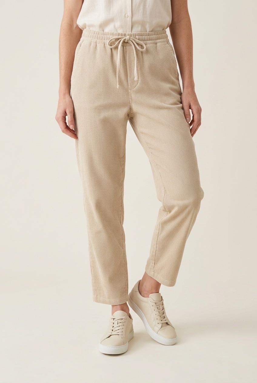 מכנסיים קטיפה בז' Zara