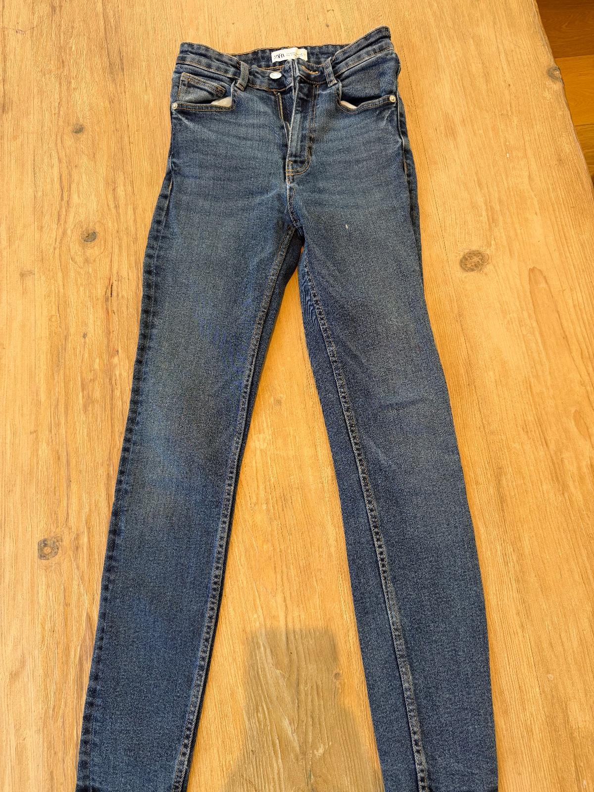 ג'ינס Zara כחול בינוני