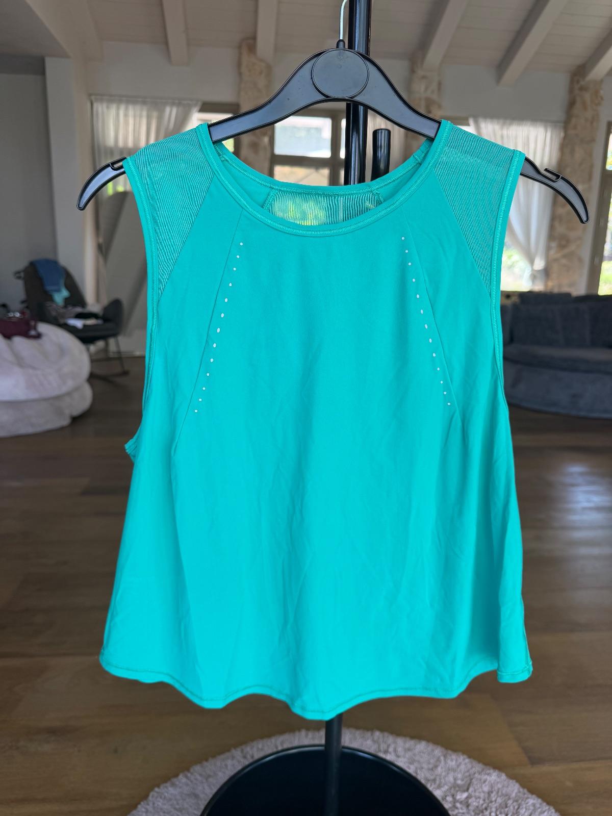 טופ ספורט טורקיז Lululemon