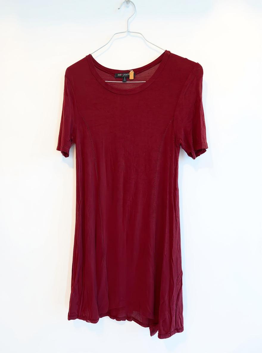 שמלת טי בורדו One Clothing